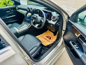 Mercedes Benz C200 AMG Line Premium+ 2023