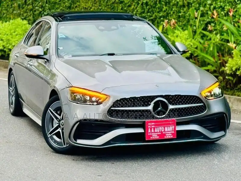 Mercedes Benz C200 AMG Line Premium+ 2023