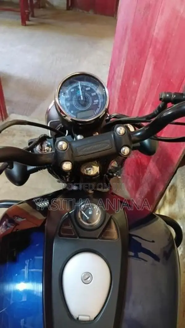 Bajaj Avenger Street 150 2016