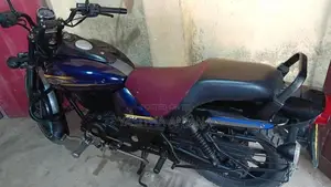 Bajaj Avenger Street 150 2016