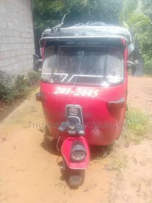 Bajaj RE 1995