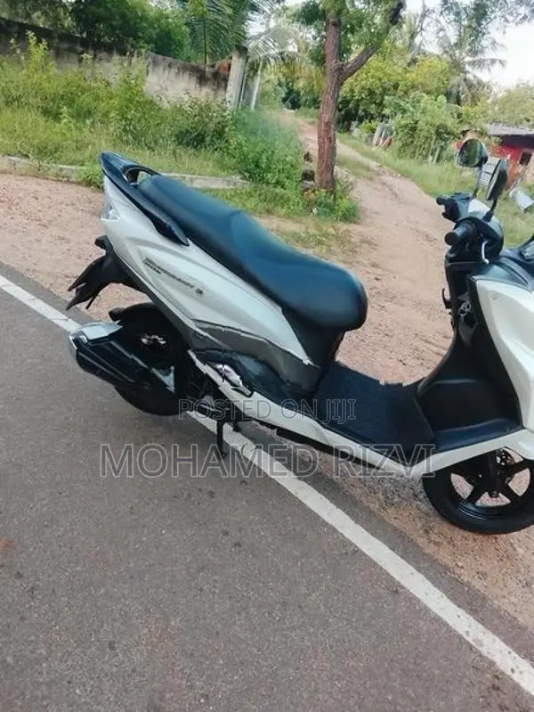 Suzuki Burgman 125 2019