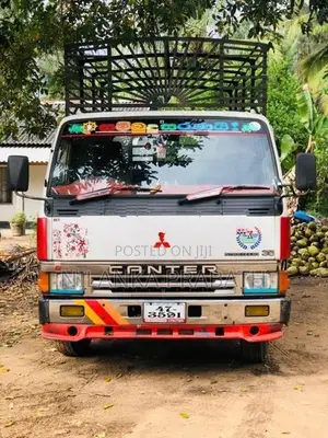 Mitsubishi Canter 1989