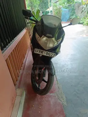 Hero Karizma ZMR Honda 2011