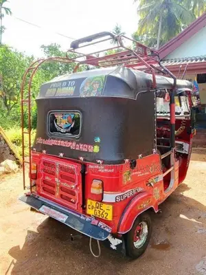 Bajaj RE 2006