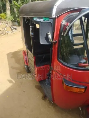 Bajaj RE 2003
