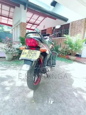 TVS Metro 2015