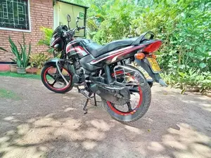 TVS Metro 2015