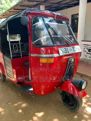 Bajaj RE 2004