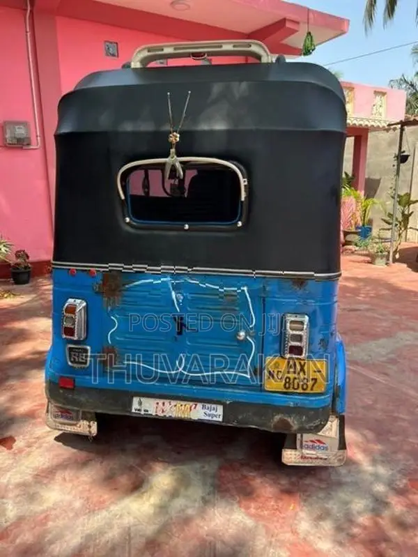 Bajaj RE 2003