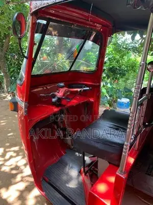 Bajaj RE 2004