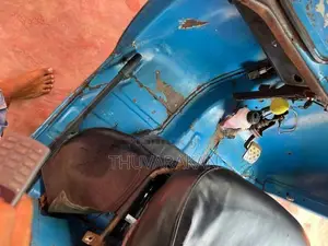 Bajaj RE 2003