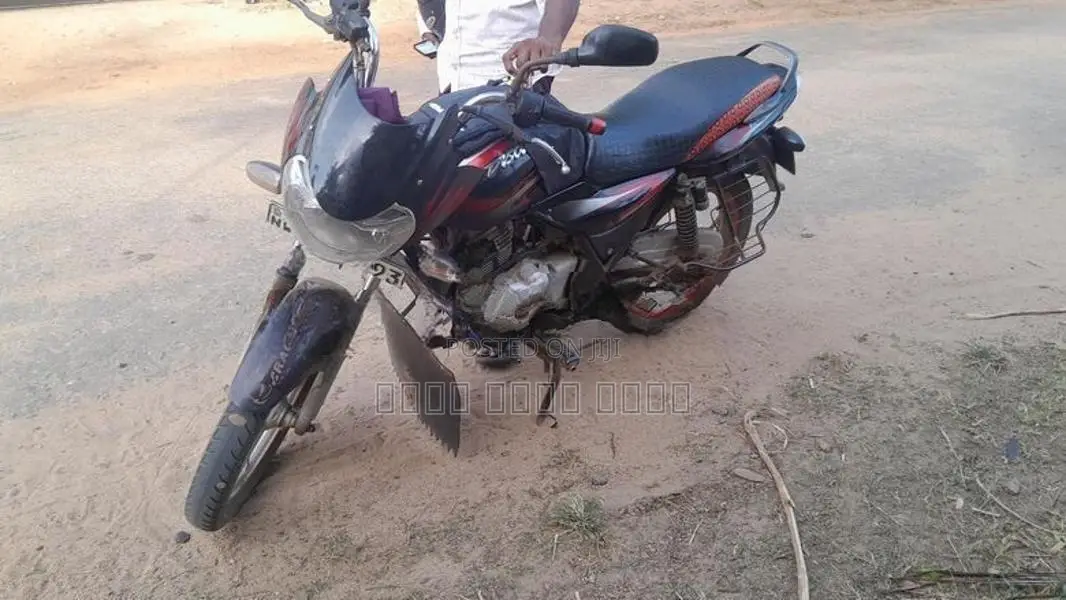 Bajaj Discover 125 2017