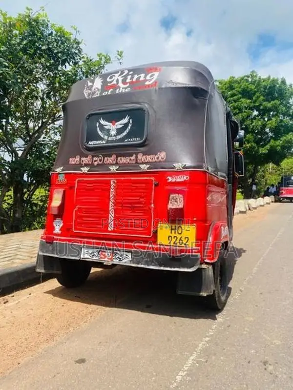 Bajaj RE 2003