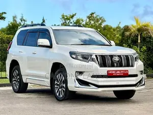 Toyota Land Cruiser Prado TRJ 150 2023