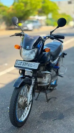 Bajaj CT100 2016