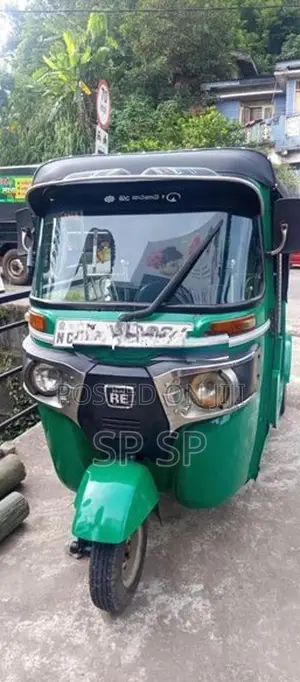 Bajaj RE 2018