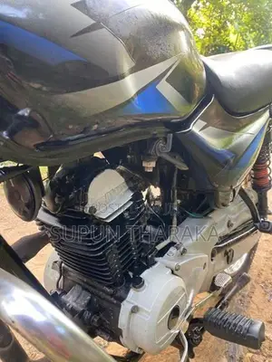 Bajaj CT100 2017