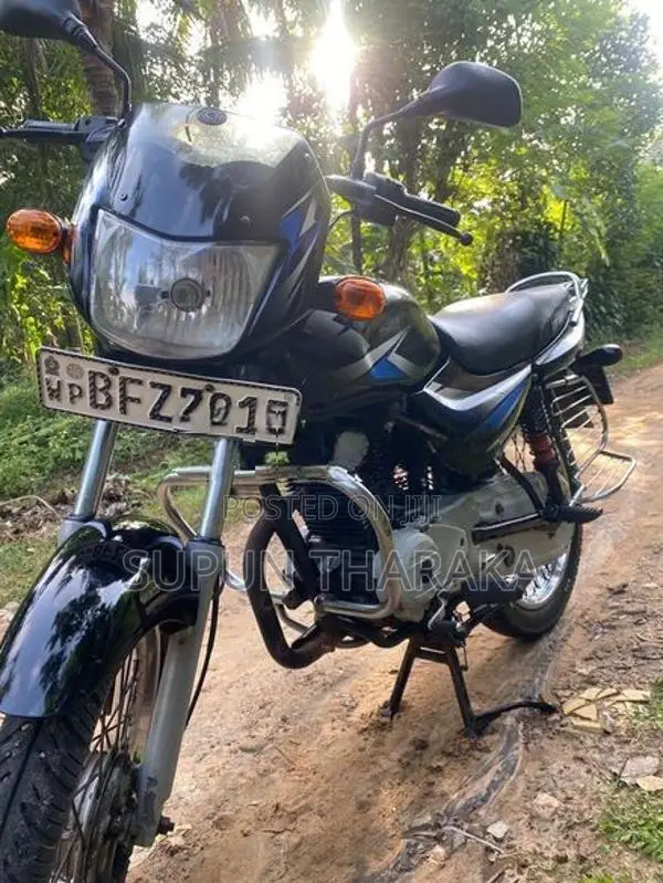 Bajaj CT100 2017
