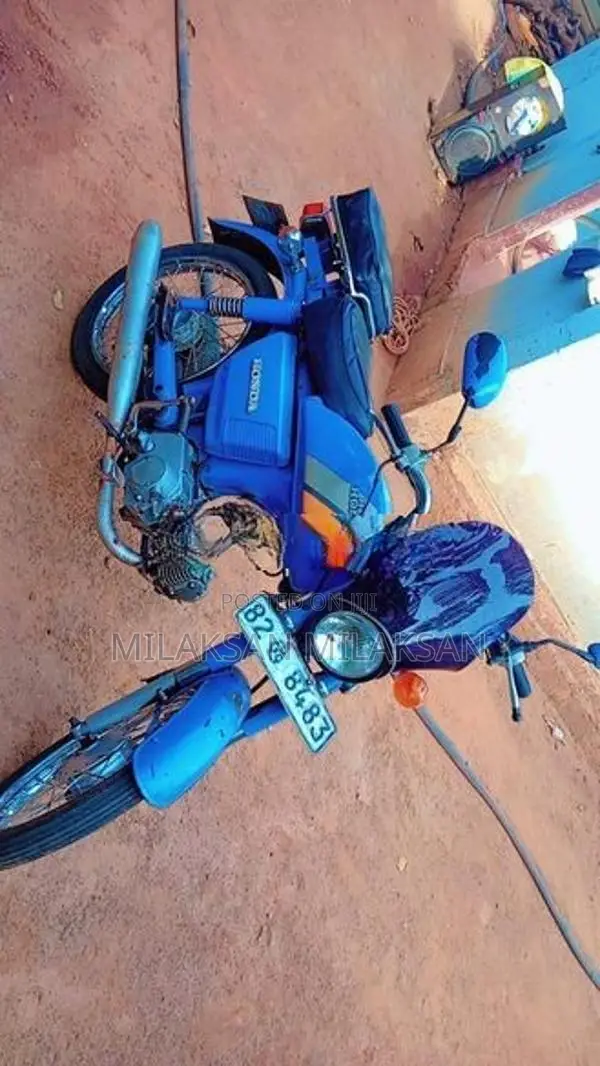 Honda CD 70 2000