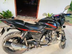 Bajaj Pulsar 180 2016