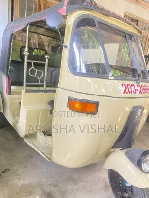 Bajaj RE 1995