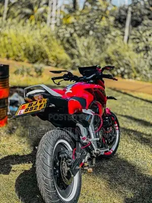 Bajaj Pulsar N160 2025