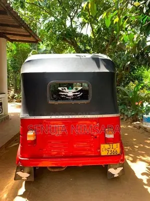 Bajaj RE 2004