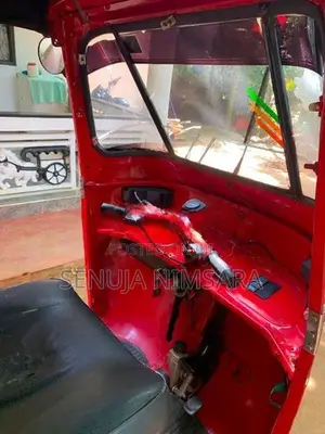 Bajaj RE 2004