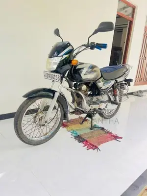 Bajaj CT100 2014