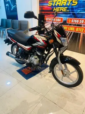Bajaj CT100 2022