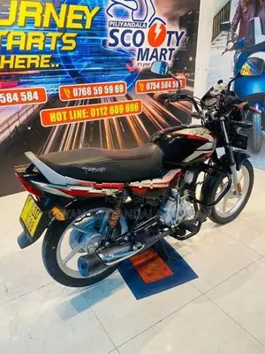 Bajaj CT100 2022