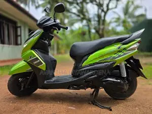 Yamaha Ray ZR 2015