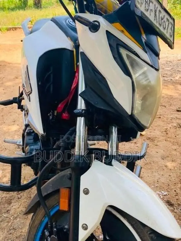 Hero Hunk 160R honda 2016