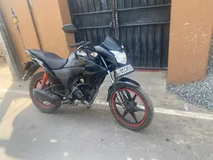 Honda Twister 2016