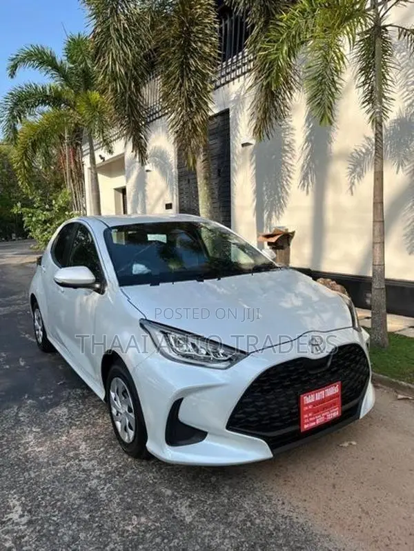 Toyota Yaris G Grade LED BSM 2024