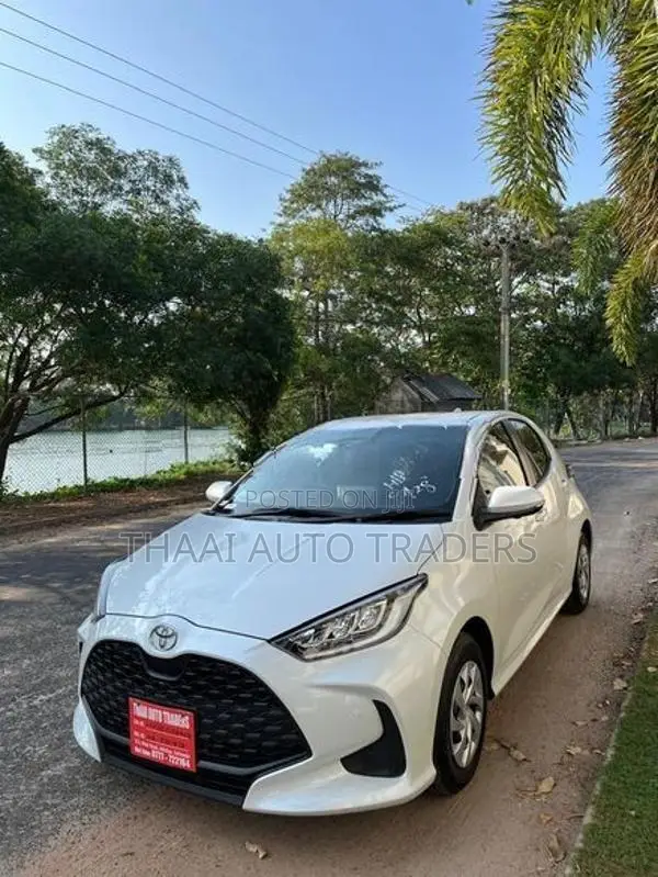 Toyota Yaris G Grade LED BSM 2024