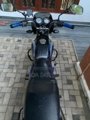 Bajaj Platina 125 2011