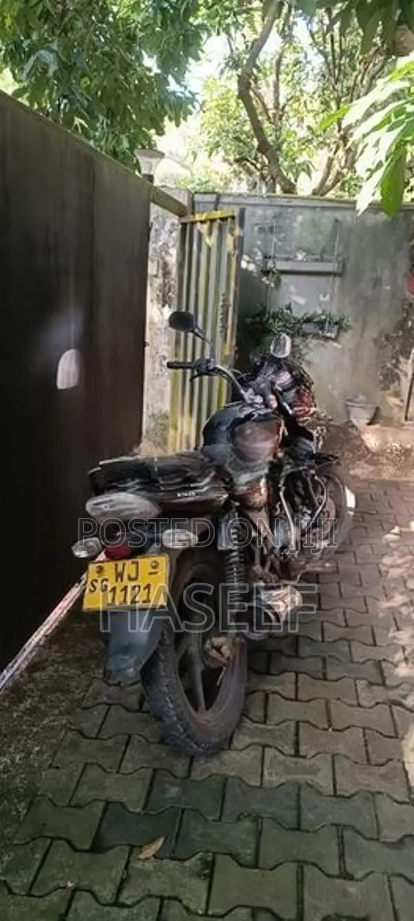 Bajaj Discover 150 2011