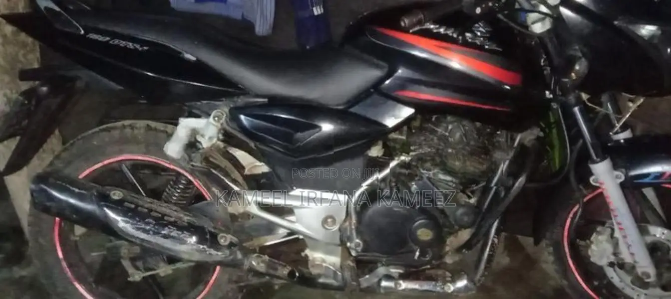 Bajaj Pulsar 180 2005