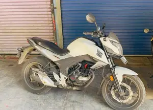 Honda CB Hornet 160R 2016
