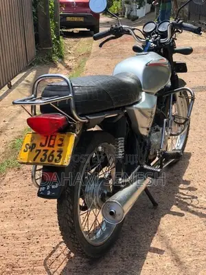 Bajaj Boxer 2005
