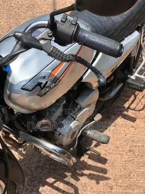 Bajaj Boxer 2005