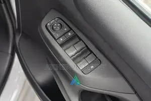Toyota Yaris G 2025