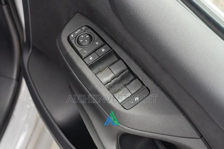 Toyota Yaris G 2025