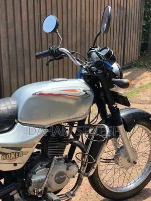 Bajaj Boxer 2005