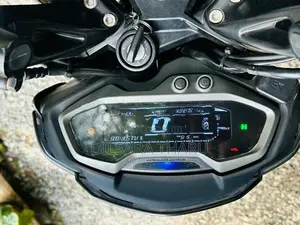 Bajaj Pulsar 200 2025