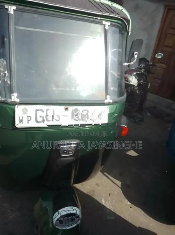 Bajaj RE 2003