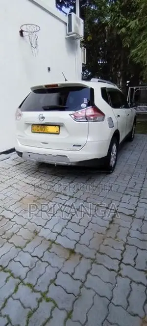 Nissan X-Trail 2015