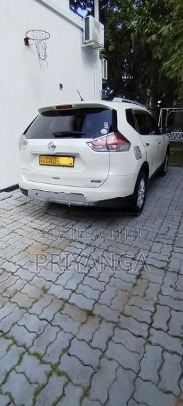 Nissan X-Trail 2015